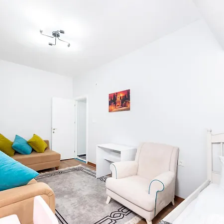 Hagia Detached House Villa *